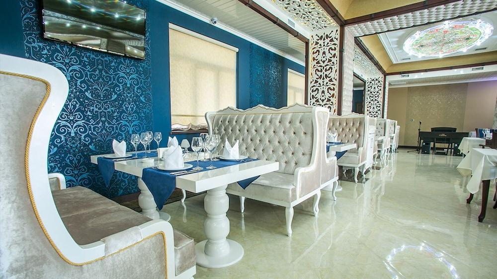 Emerald Hotel Баку Екстериор снимка
