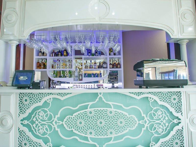 Emerald Hotel Баку Екстериор снимка