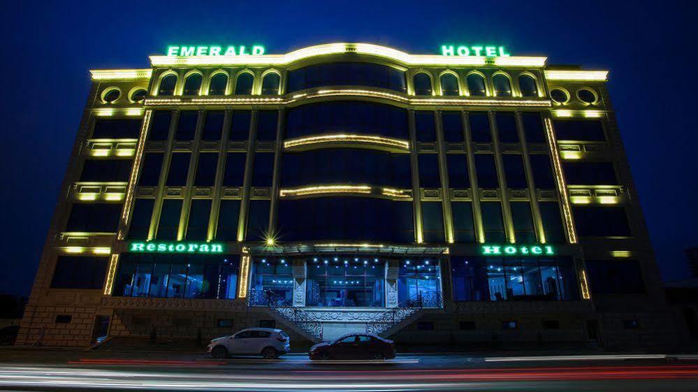 Emerald Hotel Баку Екстериор снимка