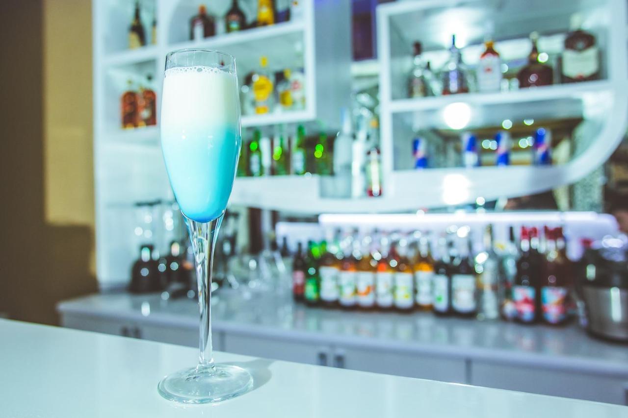 Emerald Hotel Баку Екстериор снимка