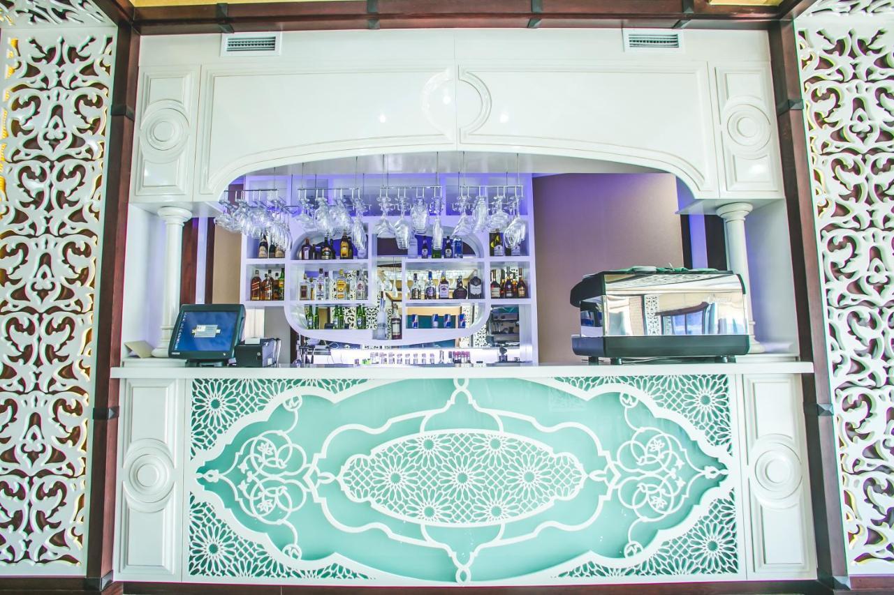 Emerald Hotel Баку Екстериор снимка