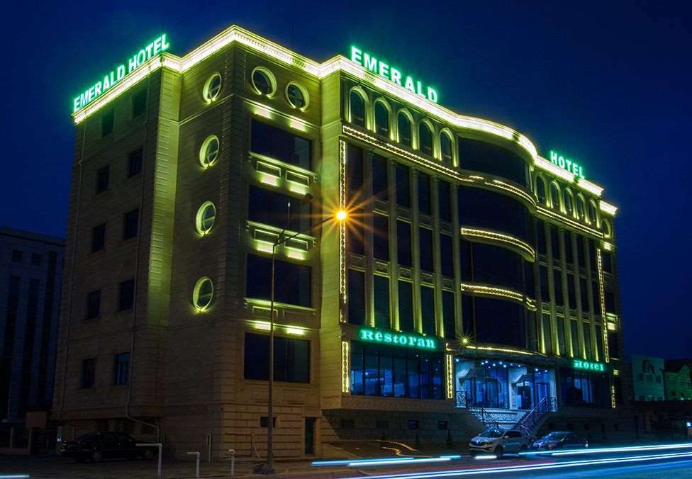 Emerald Hotel Баку Екстериор снимка